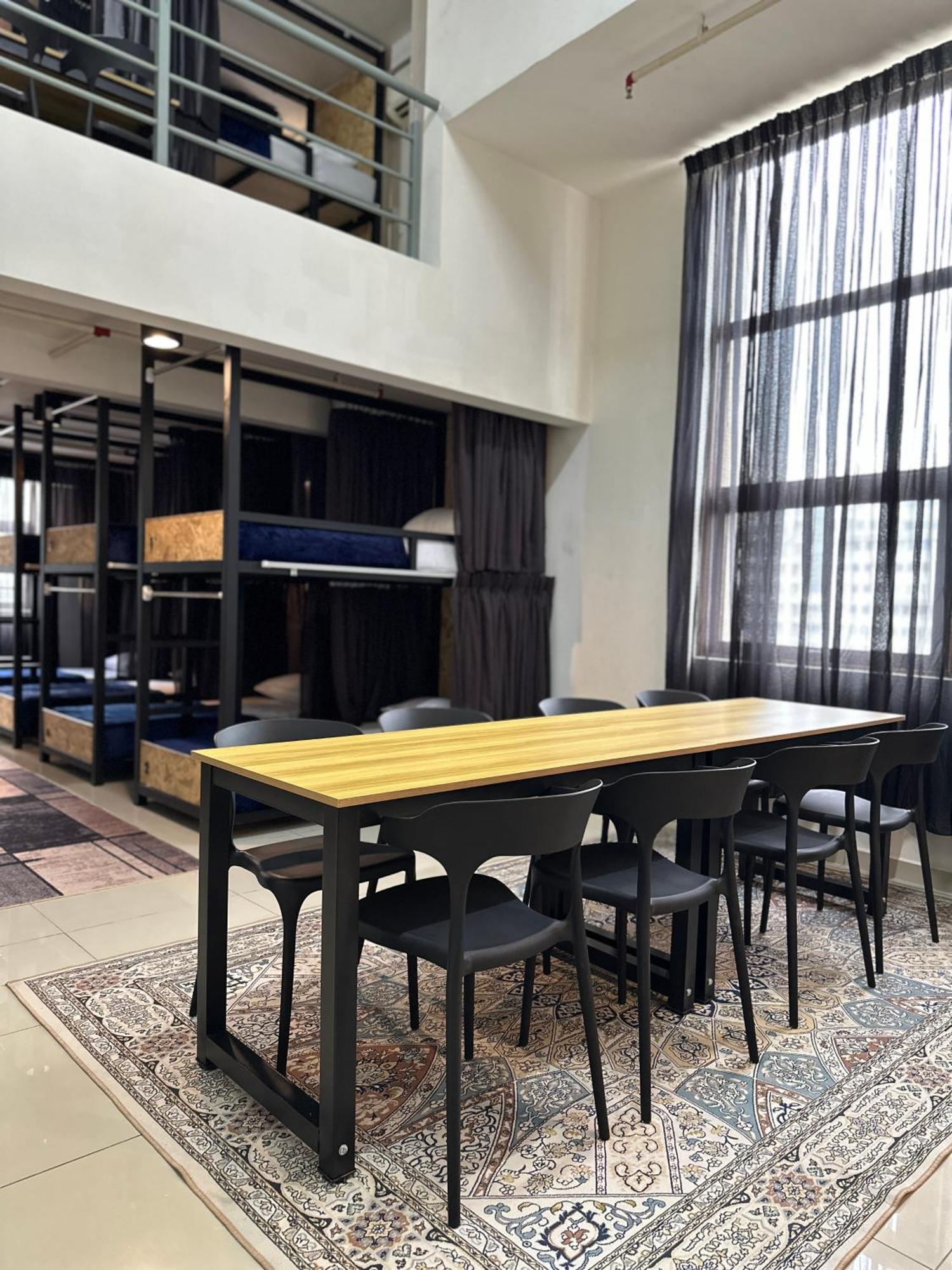 Mix Hostel Kl By Chillout Hostel Petaling Jaya Exteriör bild