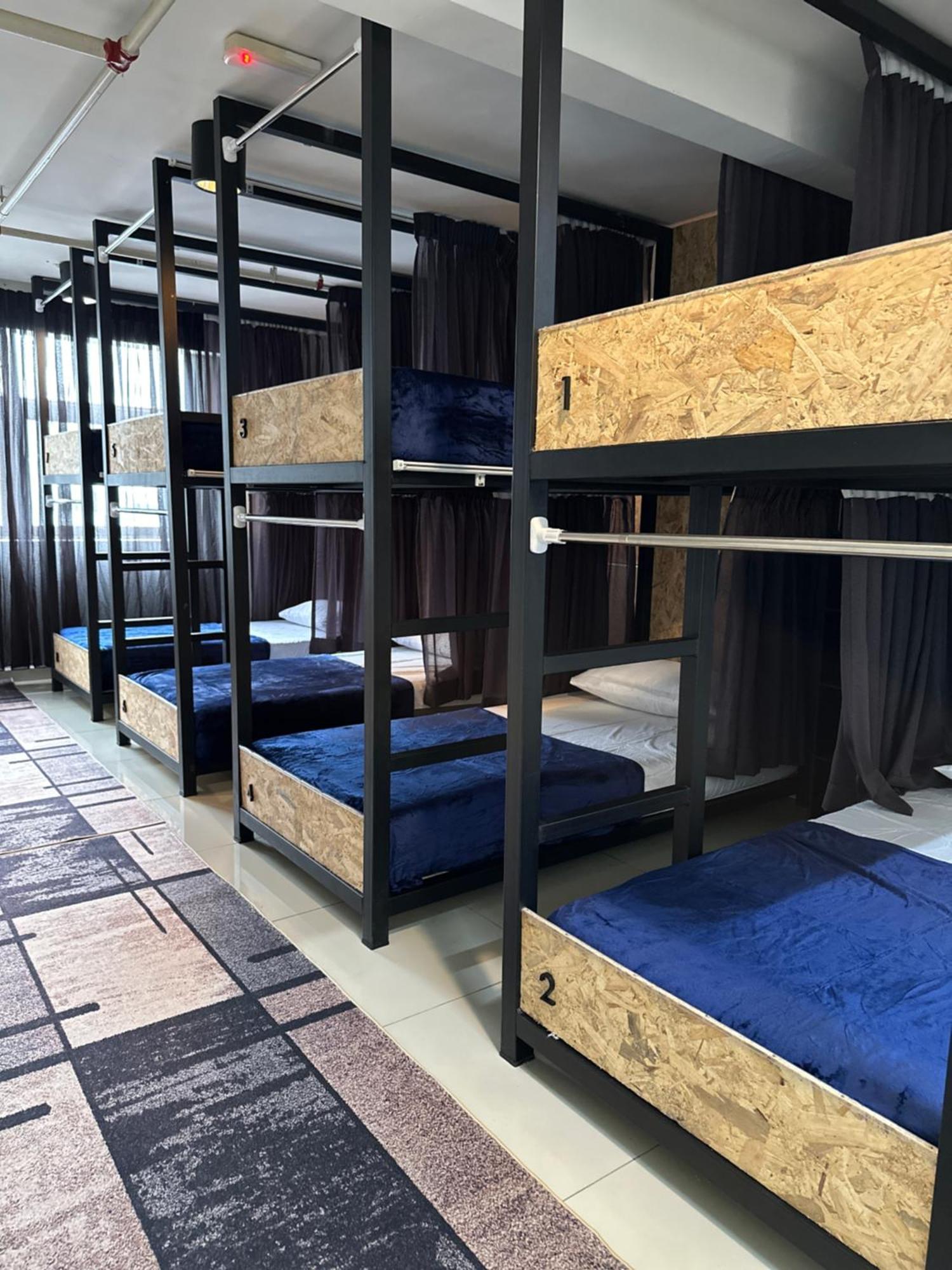 Mix Hostel Kl By Chillout Hostel Petaling Jaya Exteriör bild